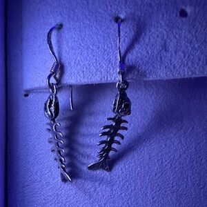 Artsy Silver Fishbone Earrings
